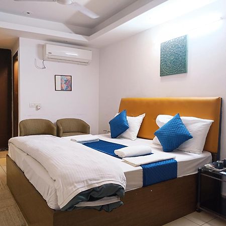 Hotel Blueberry New Delhi Eksteriør bilde