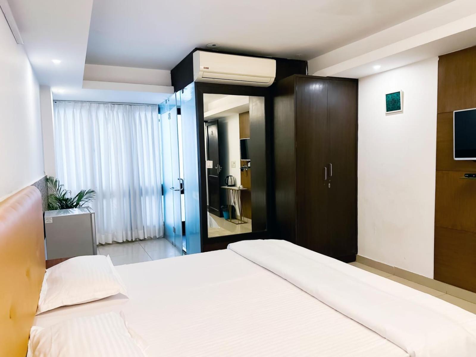 Hotel Blueberry New Delhi Eksteriør bilde