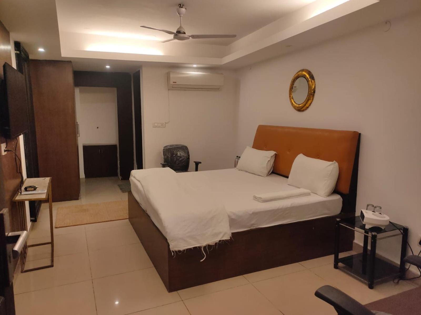 Hotel Blueberry New Delhi Eksteriør bilde