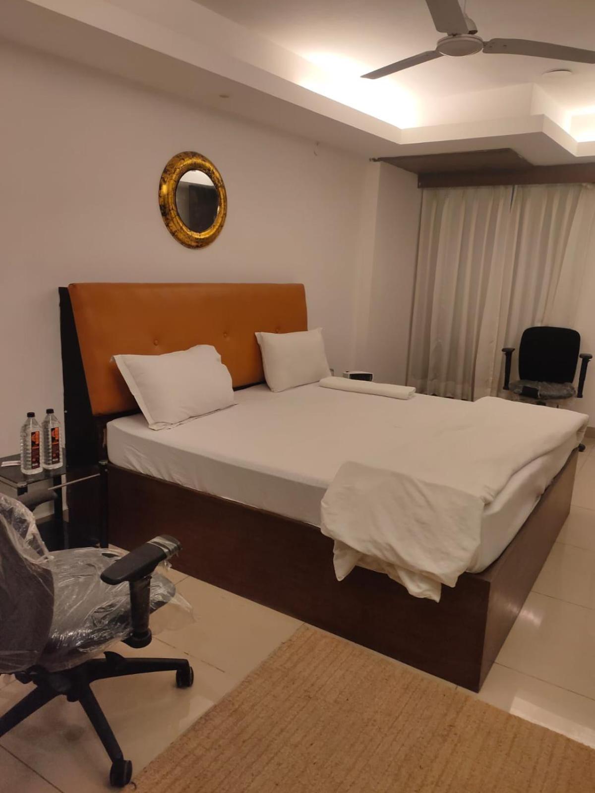 Hotel Blueberry New Delhi Eksteriør bilde