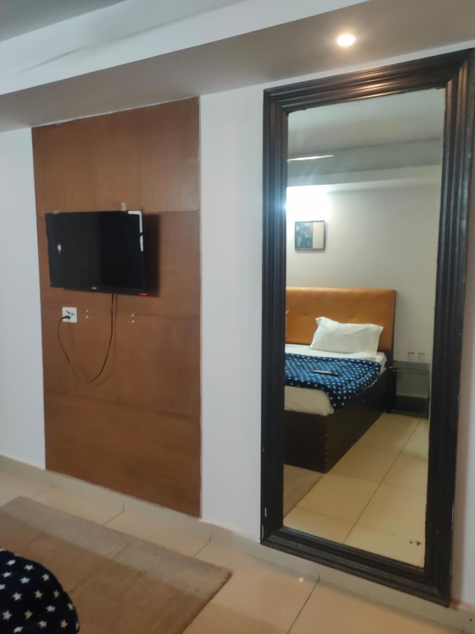 Hotel Blueberry New Delhi Eksteriør bilde