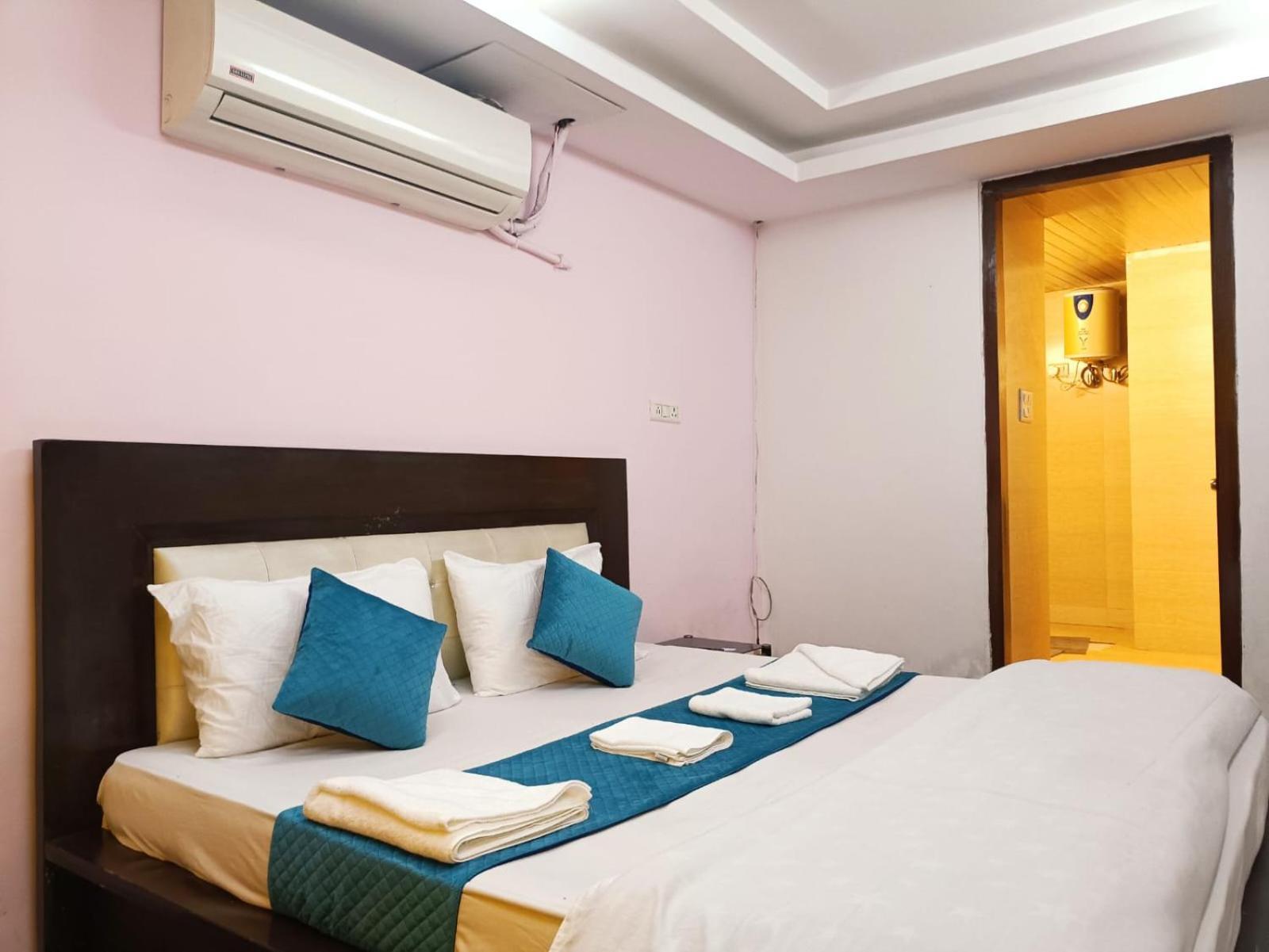 Hotel Blueberry New Delhi Eksteriør bilde